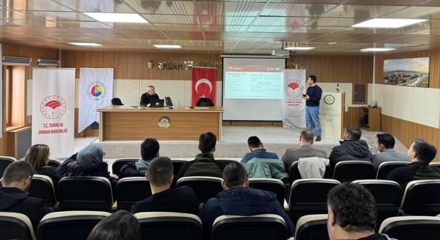 ardahan'da-veteriner-hekimlere-numune-alma-ve-gonderme-egitimi-verildi