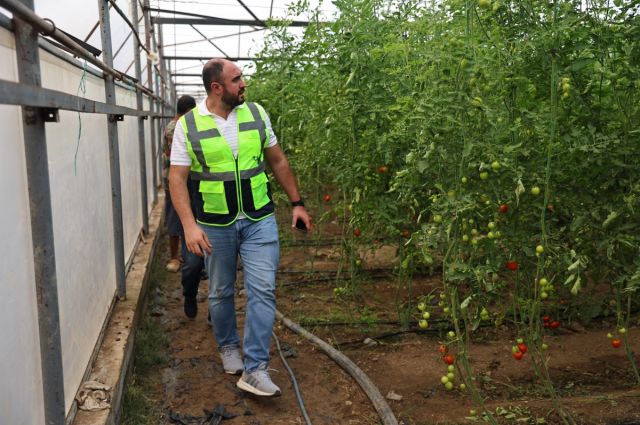 antalya-buyuksehir,-serik’te-firtina-sonrasi-hasar-tespitine-basladi