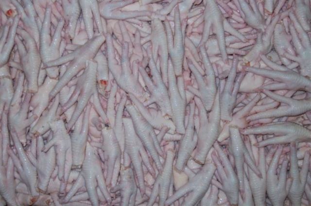 bakan-yumakli,-cin’e-tavuk-ayagi-ihracatinin-yeniden-baslamasi-icin-girisimde-bulundu