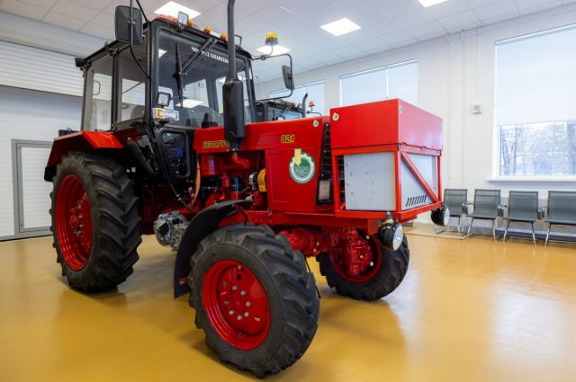 rusya-timiryazev-universitesi-hibrit-traktor-gelistirdi