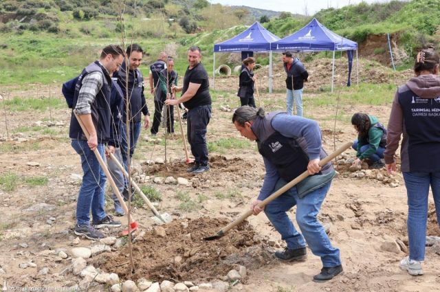 izmir-buyuksehir’den-beydag’da-ureticiye-cift-yonlu-destek