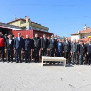 usak’ta-74-bin-zeytin-fidani-ureticiye-dagitildi