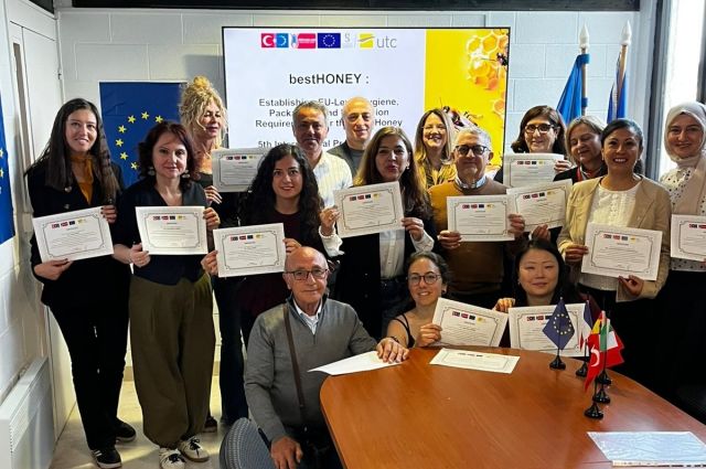 eskisehir-il-tarim’dan-fransa’da-bal-projesi-toplantisi