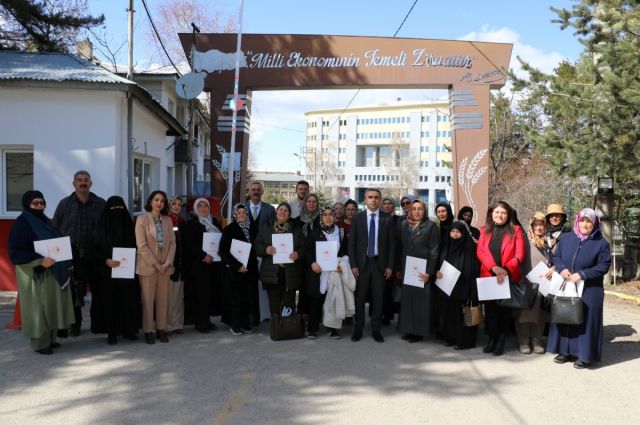 erzurum’da-kadin-ciftcilere-sebze-yetistiriciligi-egitimi-verildi