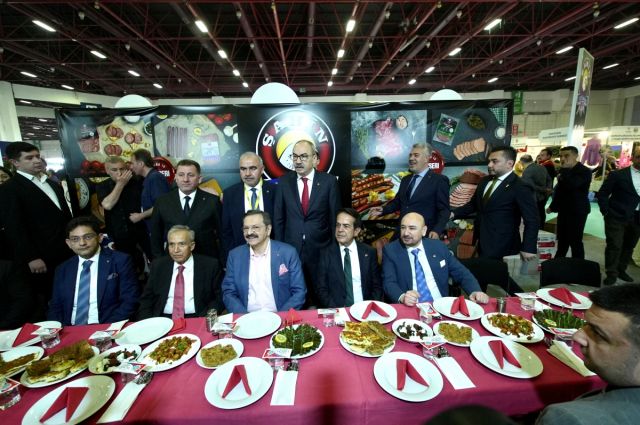 atb-ve-tobb-onculugunde-antalya'da-13.-yorex-fuari-kapilarini-acti