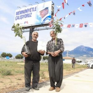 mersin-bb-anamur’da-ureticilere-binlerce-avokado-fidani-dagitti