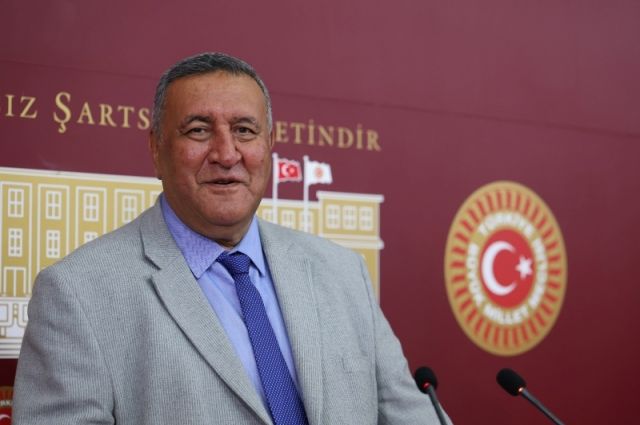 gurer:-ciftcinin-evi-haczediliyor-icralar-dursun