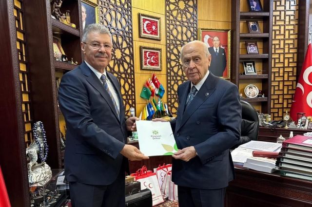 akay,-seker-sektoru-raporunu-devlet-bahceli’ye-sundu