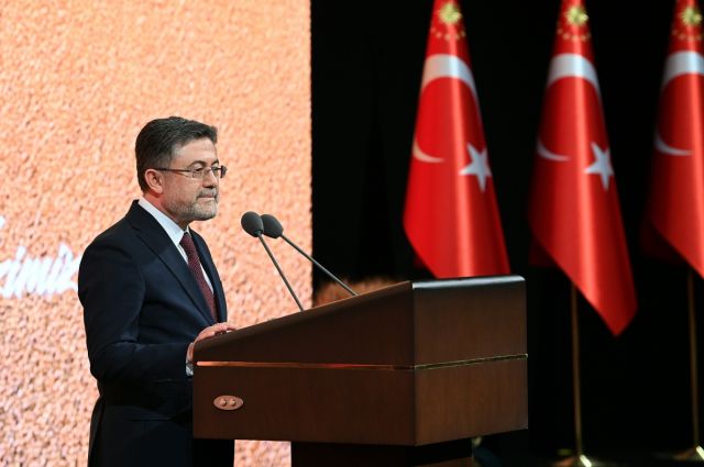 bakan-yumakli-bestepe’de-tarimda-yeni-uretim-modelini-acikladi