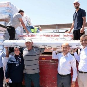 denizli-buyuksehir,-kale’de-485-ureticiye-sera-naylonu-dagitti