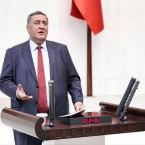 omer-fethi-gurer-tbmm'de-mevsimlik-tarim-iscilerinin-sorunlarini-anlatti