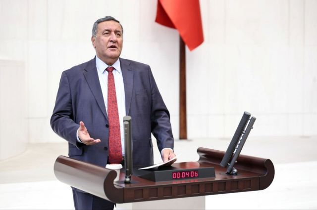 omer-fethi-gurer-tbmm'de-mevsimlik-tarim-iscilerinin-sorunlarini-anlatti