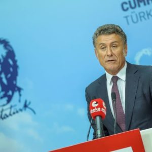 chp'li-orhan-saribal:-tarimda-ithalat-kucuk-ureticiyi-disliyor