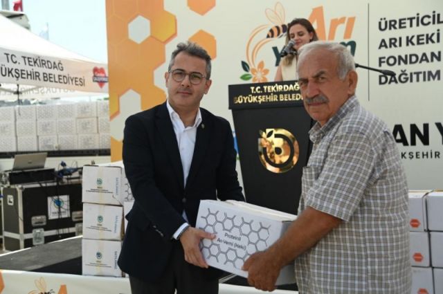 tekirdag-buyuksehir'den-aricilara-186-bin-480-kilo-destek
