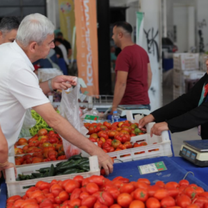 kayseri’de-organik-pazarda-171-bin-kg-sebze-ve-meyve-satildi